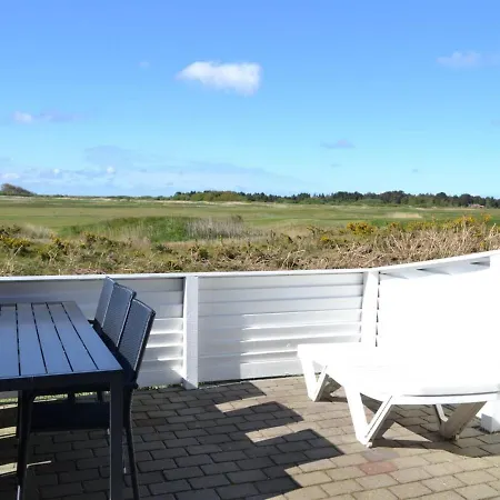 Apartment Auti - 2-3km From The Sea In Western Jutland By Interhome *