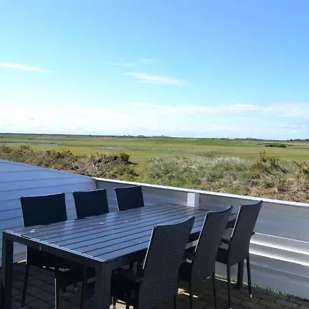 Apartment Auti - 2-3km From The Sea In Western Jutland By Interhome