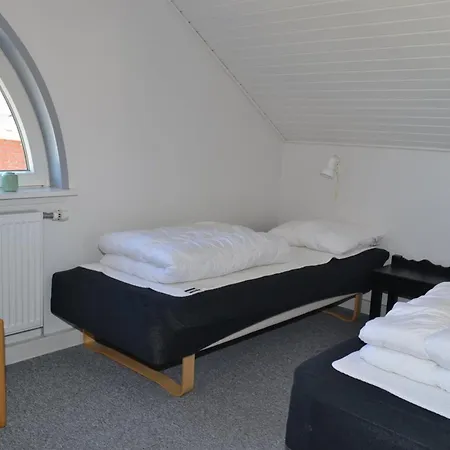 Apartament Auti - 2-3km From The Sea By Interhome